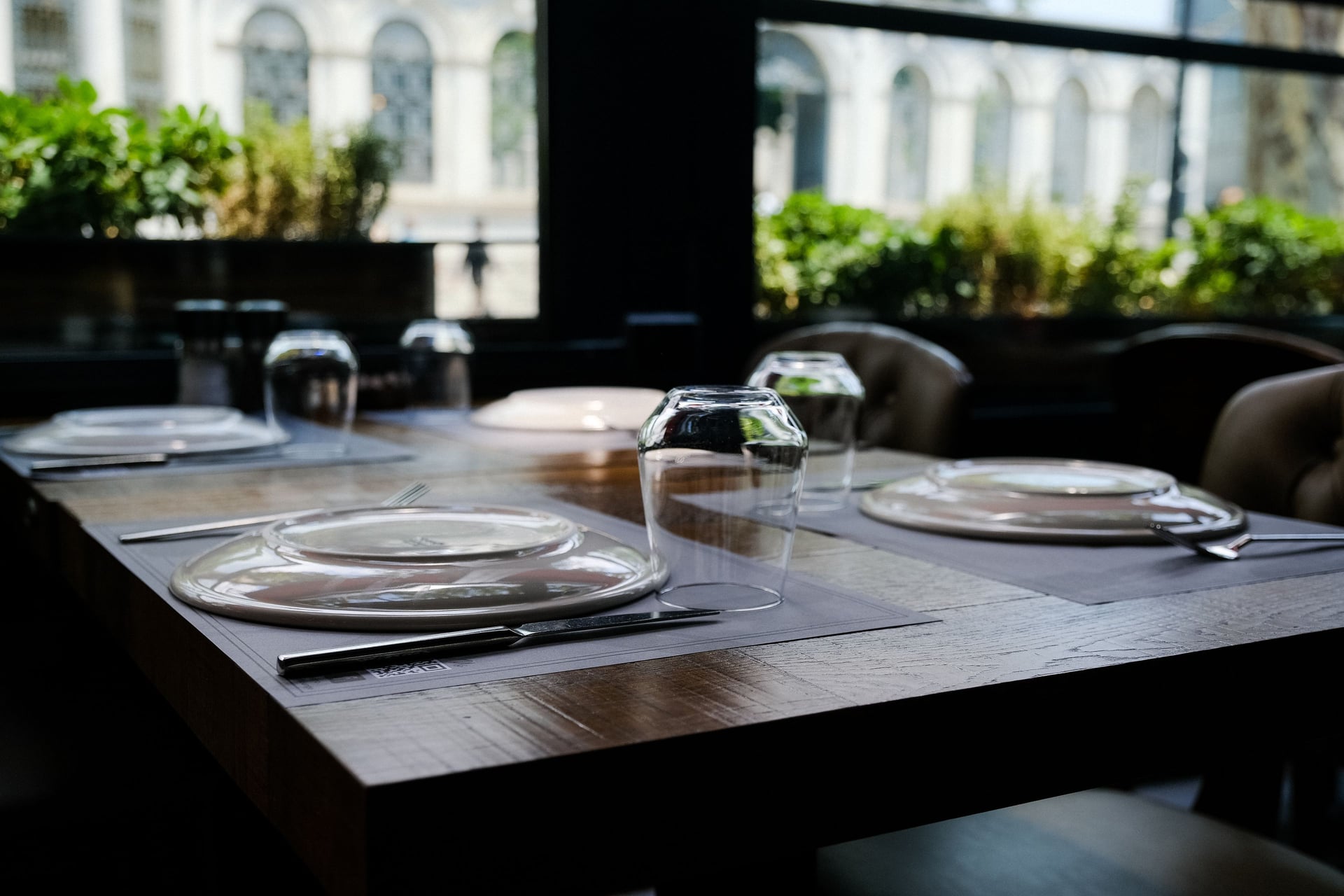 Chef à domicile pour un repas d'affaires ou d'entreprise à Lyon : recevoir, vraiment